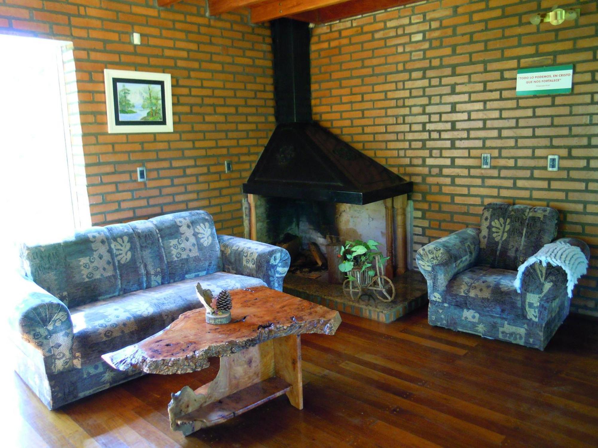 Lodge Mocona